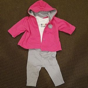 Girls 3 piece outfit ,  3 mnths.